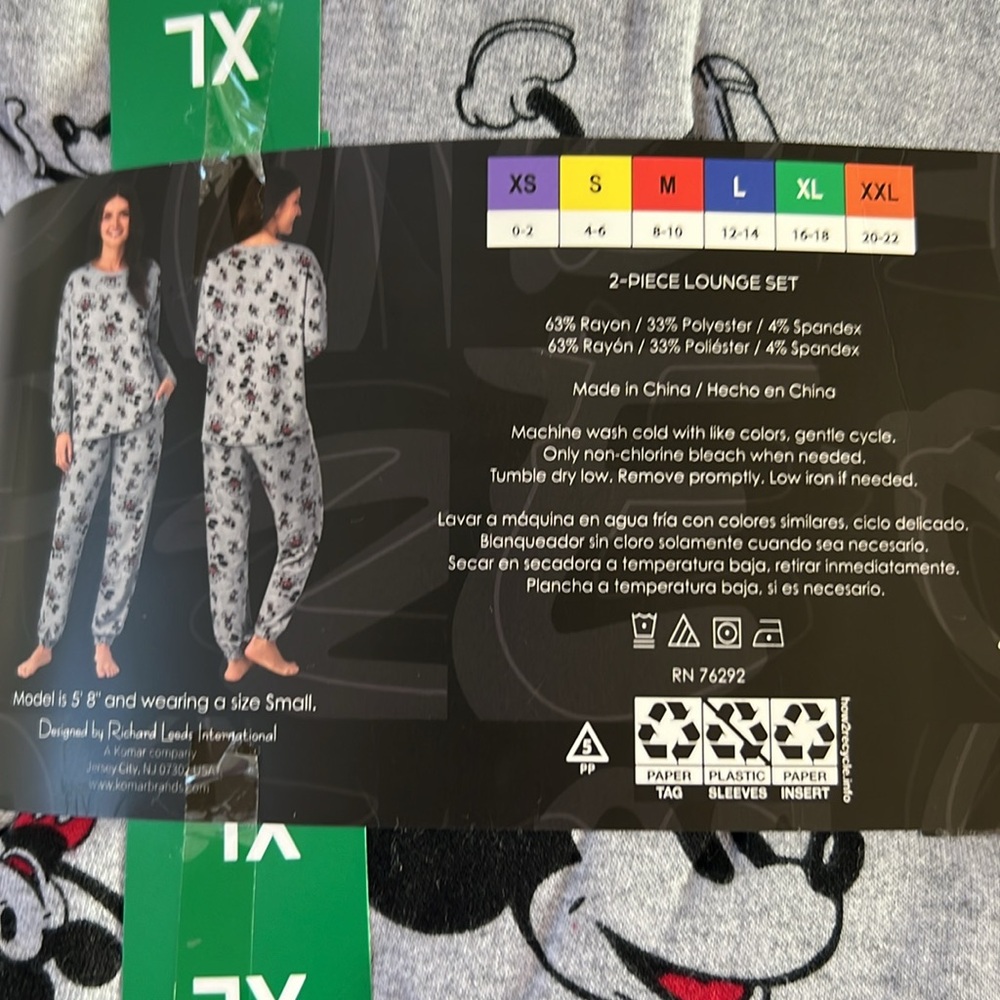 New Mickey Mouse 2 Piece Lounge Set Women’s XL (16-18) - Picture 4 of 4